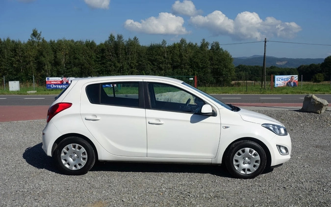 Hyundai i20 cena 10900 przebieg: 136000, rok produkcji 2012 z Strzelno małe 191